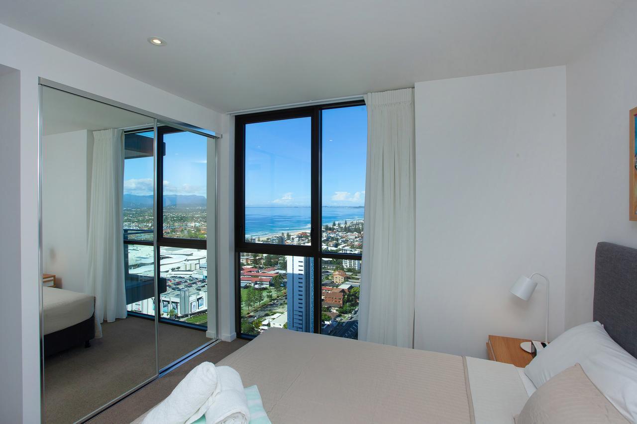 High Floor Ocean View Suites Broadbeach Gold Coast Ngoại thất bức ảnh